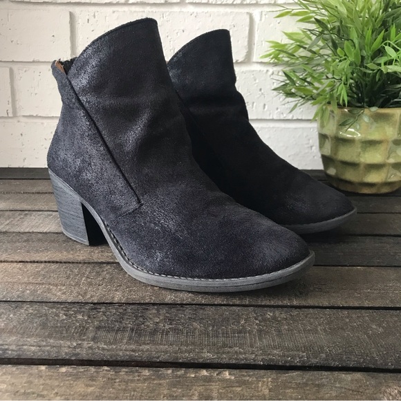 Qupid Tobin-13 Black Distressed Ankle Boots Faux Leather Booties - Picture 3 of 11